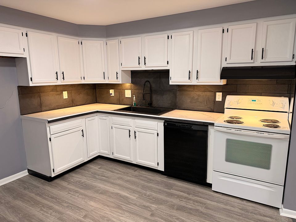 1st image of 8404 Fathom Dr