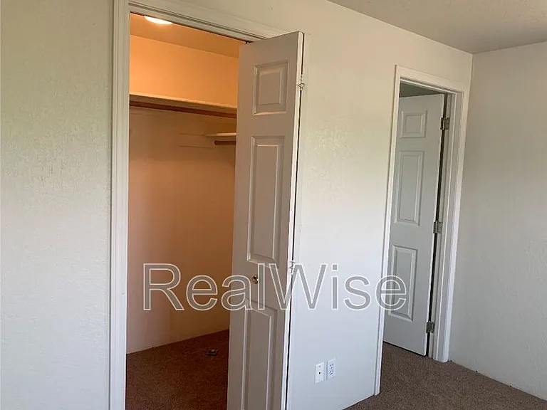210 Sweetbrier Dr — Photo 20
