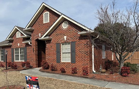 2nd image of 1107 Avenshire Cir