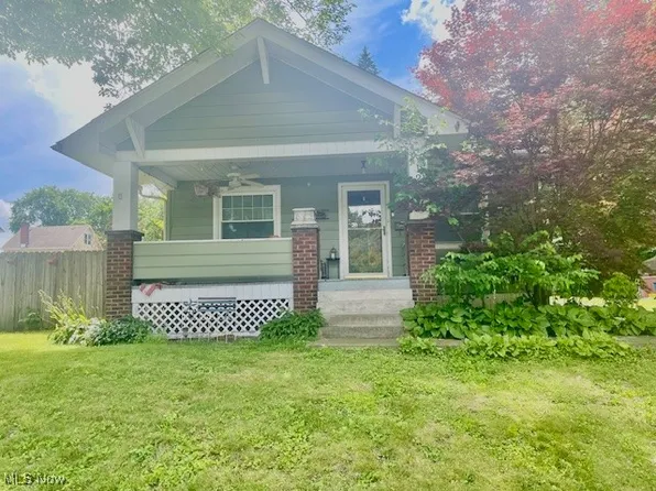 127 William St, Struthers, OH 44471