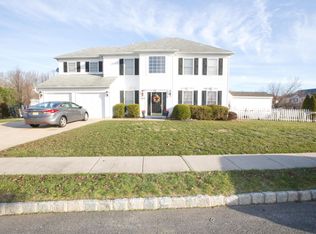 37 Paceview Dr, Howell, NJ 07731