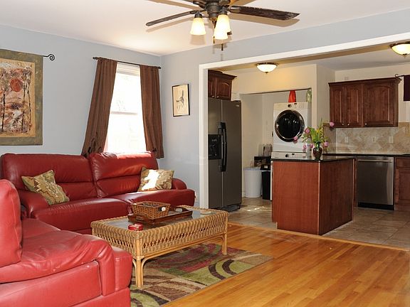 4th image of 4900 Upland Dr