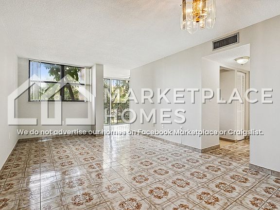 4th image of 9410 W Flagler St APT 104