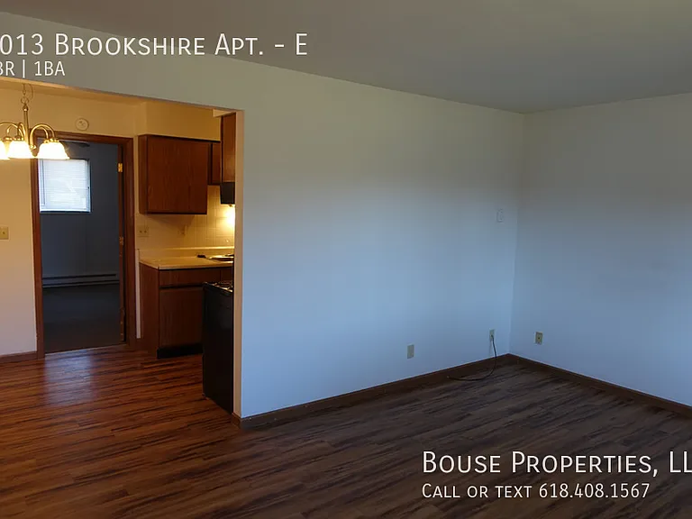 1013 Brookshire Ct #E — Photo 3