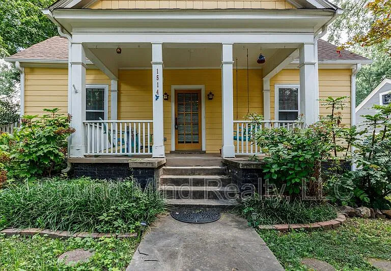 1514 Fairview Rd — Photo 4