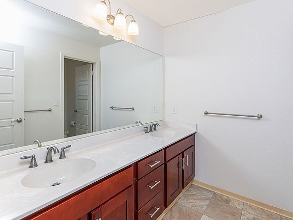 4th image of 550 Kamaaha Ave APT 504