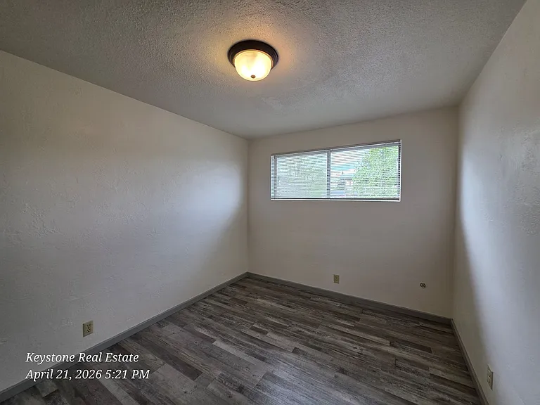 2785 Oak St — Photo 21