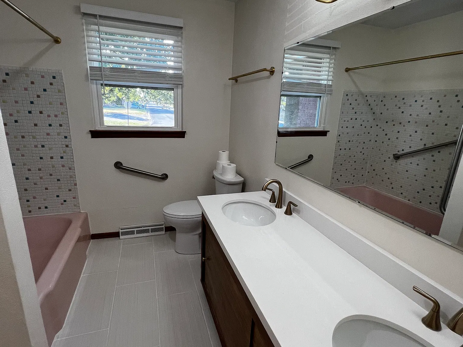 3 bed, 1.5 bath, 1312 sqft, $1,650 — Photo 3