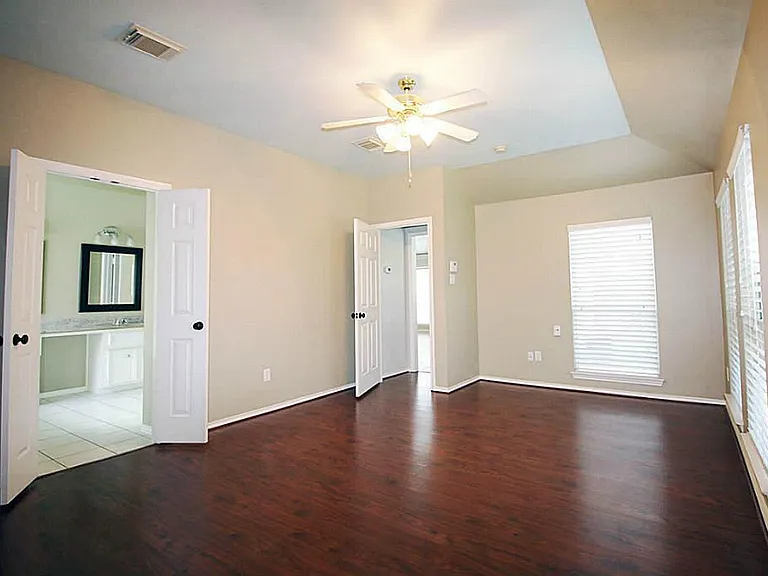 21922 Golden Cedar Dr — Photo 9