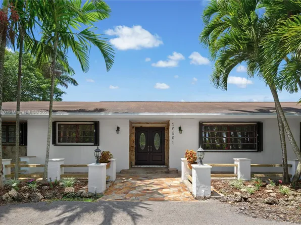16501 SW 199th St, Miami, FL 33187