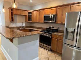 28 Beach St, Dorchester, MA