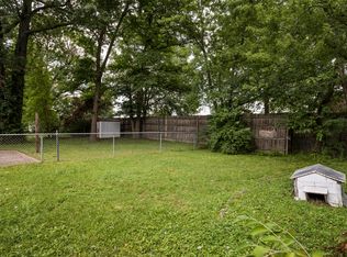 4815 Saint Leo Pl, Louisville, KY 40214