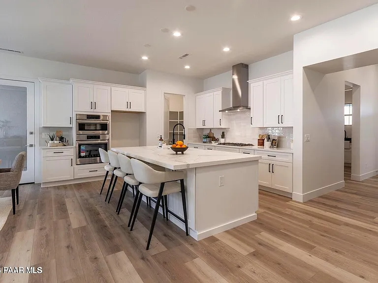 1175 Irwin Way — Photo 5