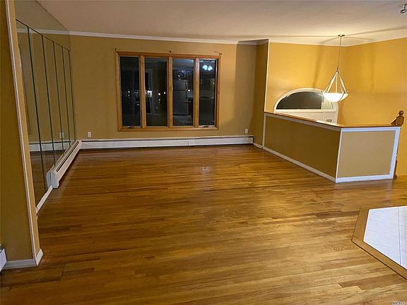 3rd image of 170 Deauville Blvd