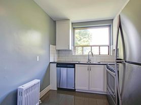 1 Crown Hill Place