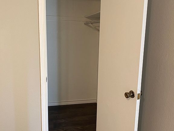 3rd image of 714 Lariat Ln APT A