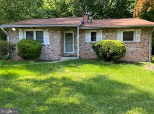 5004 Thuman Dr, Temple Hills, MD 20748