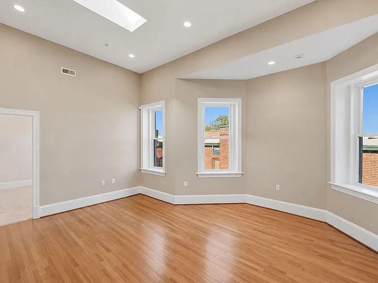1324 Euclid St NW #407 — Photo 3