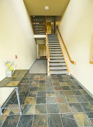 3rd image of 500 Darby Dr Unit 304