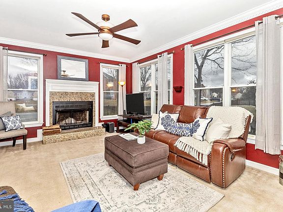 5th image of 11419 Woodview Dr