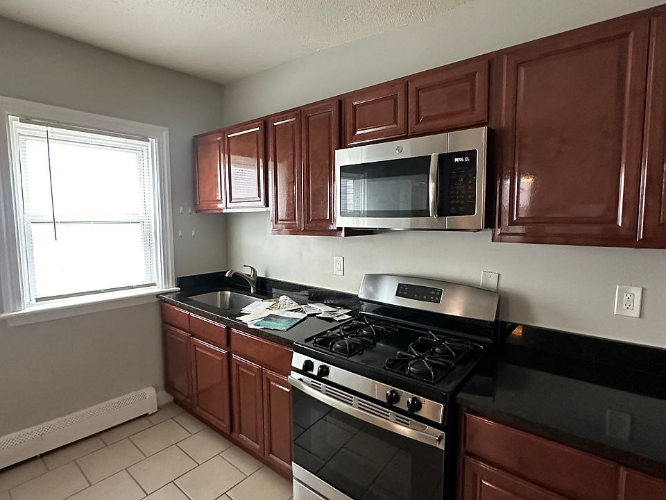 1st image of 857 Whalley Ave #2A
