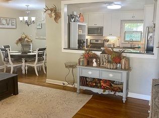 306 N 5th St, Thorndale, TX 76577