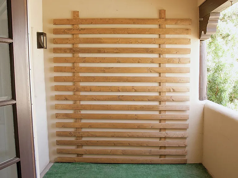 Built in garden trellis & turf area on balcony #2