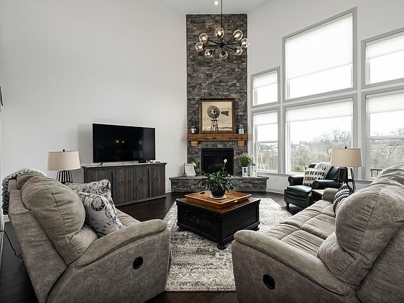 5th image of 7857 Promontory Dr