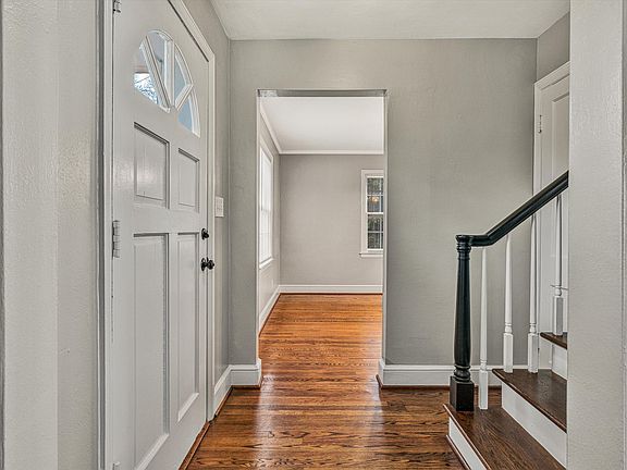 3rd image of 3645 Sunrise Ave NW