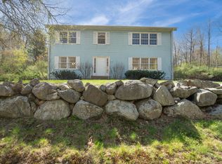 188 Huntingtown Rd, Newtown, CT 06470