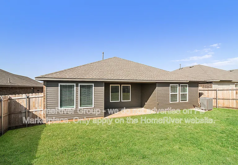 10504 SW 41st St — Photo 15