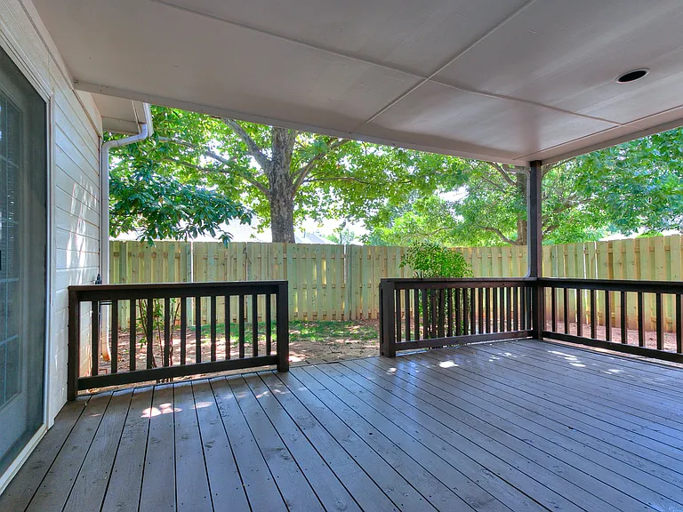 6439 Masons Dr — Photo 5