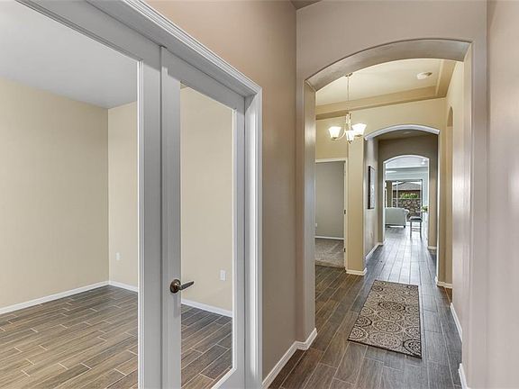 3rd image of 1088 Gunnerside St