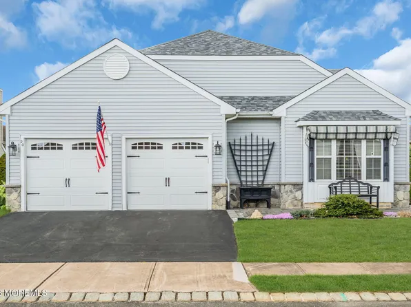 20 Wycliffe Drive, Manchester, NJ 08759