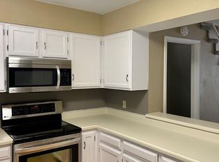 9748 W Cornell Pl, Lakewood, CO 80227