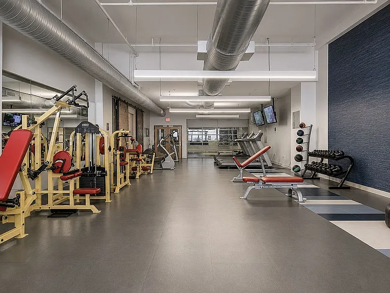 520 Park Avenue — Photo 18
