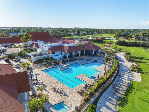 7320 Glenmoor Ln #2206, Naples, FL 34104