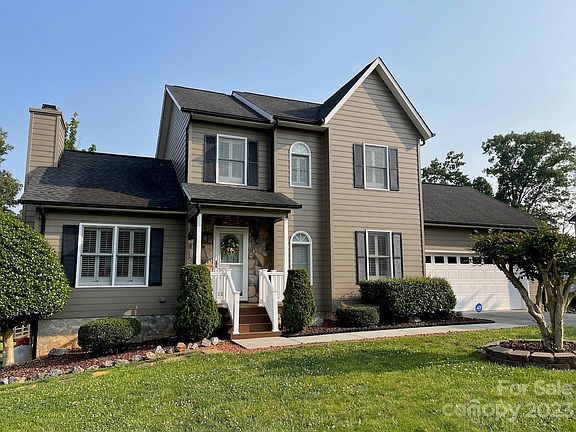 2nd image of 5415 Winding Oak Dr
