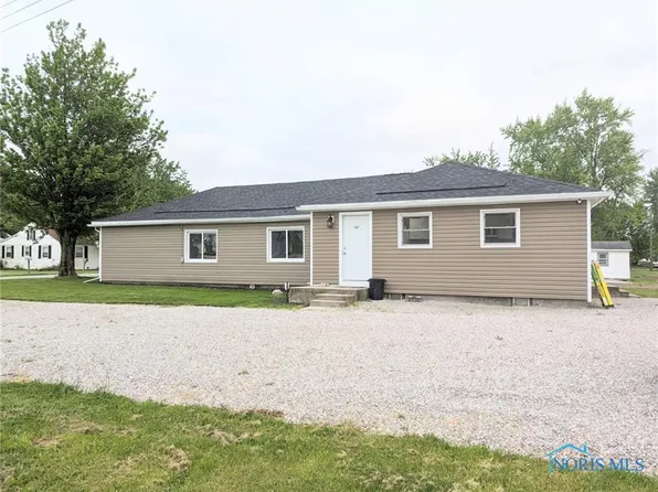 102 S 6th St, Oakwood, OH 45873