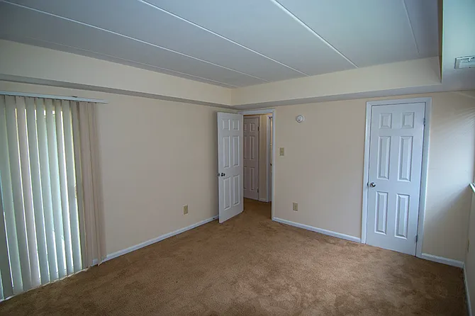 Ashley Apartments — Photo 54