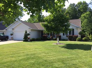 3032 Lepak Ln, Green Bay, WI 54313