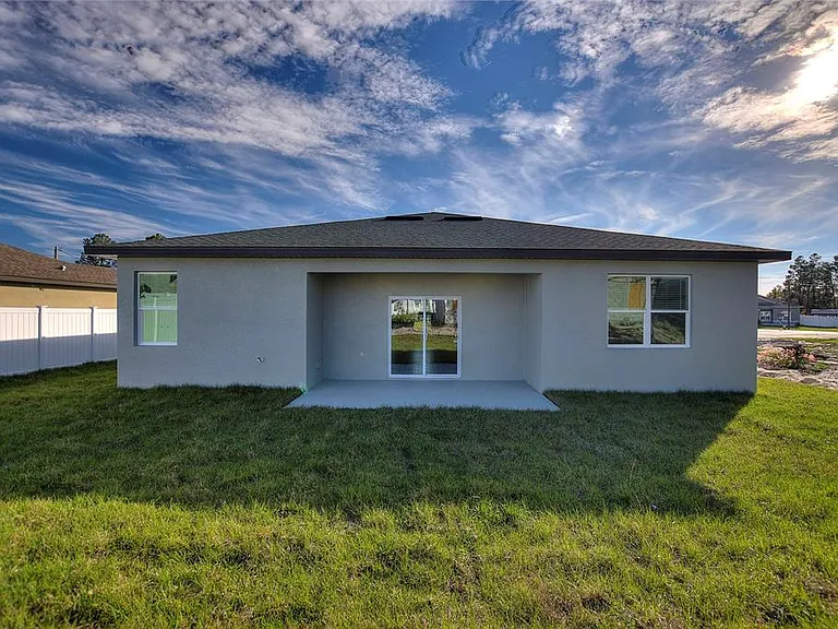 119 Tulip Ln — Photo 24