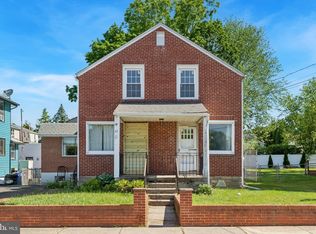 27 E Montgomery Ave, Hatboro, PA 19040
