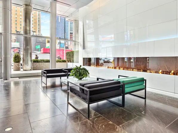 247 West 46th Street 2305 image 12 of 13