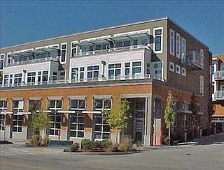 1st image of 113 Harbor Sq Loop NE