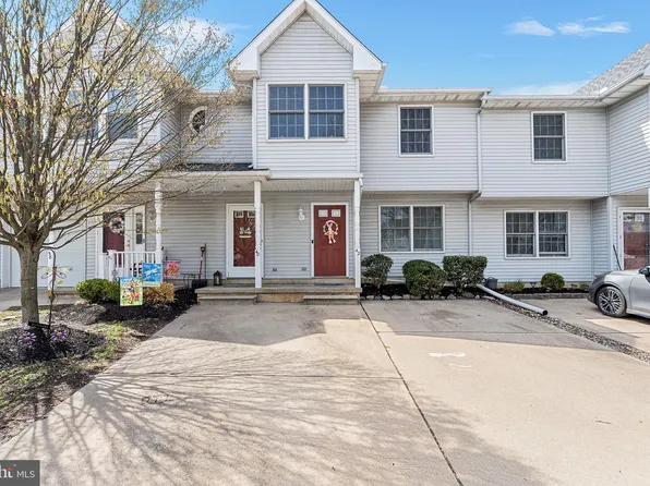 42 Holly Glen Dr, Pitman, NJ 08071