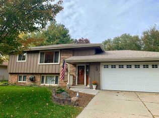 3812 Modesto Dr, Rockford, IL 61114