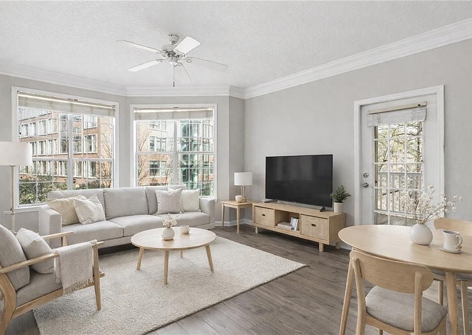 1st image of 4102 Westchester Rdg NE