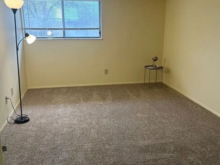 Autumn Creek Apartment Homes — Photo 21