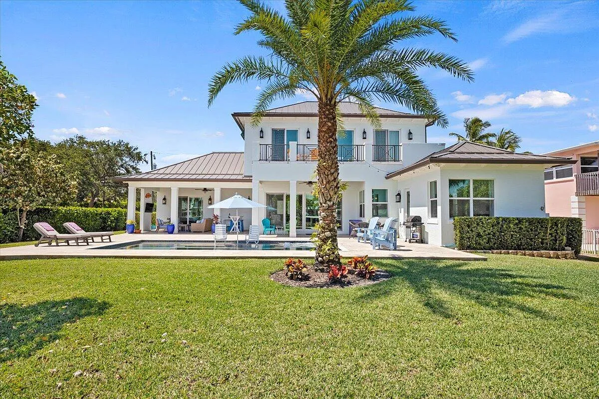 5 bed, 4.0 bath, 3308 sqft, $30,000 — Photo 3